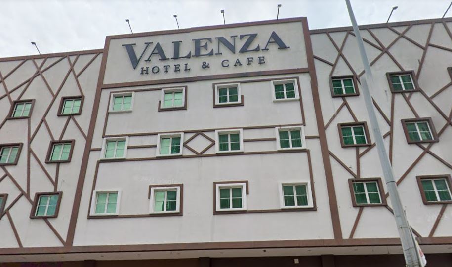 Valenza Hotel & Cafe
