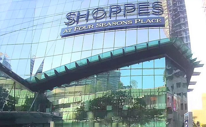 Shoppes at Four Season Place